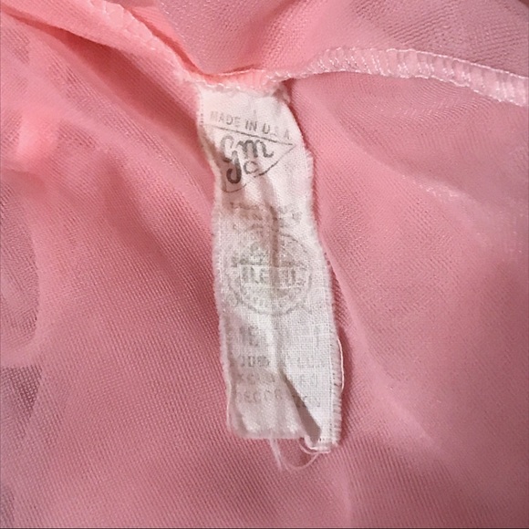Vintage 1960s Sheer Peach Robe With Lace Detail - Picture 8 of 8